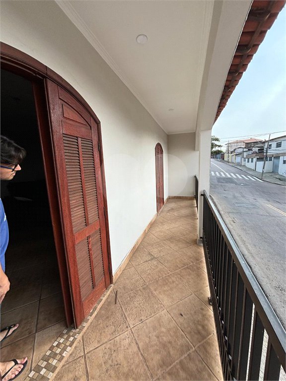 Casa à venda com 3 quartos, sendo 1 suíte, no Centro, Salto, SP