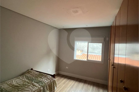 Sobrado à venda com 3 quartos, sendo 1 suíte, em Jardim Vazani, São Paulo, SP