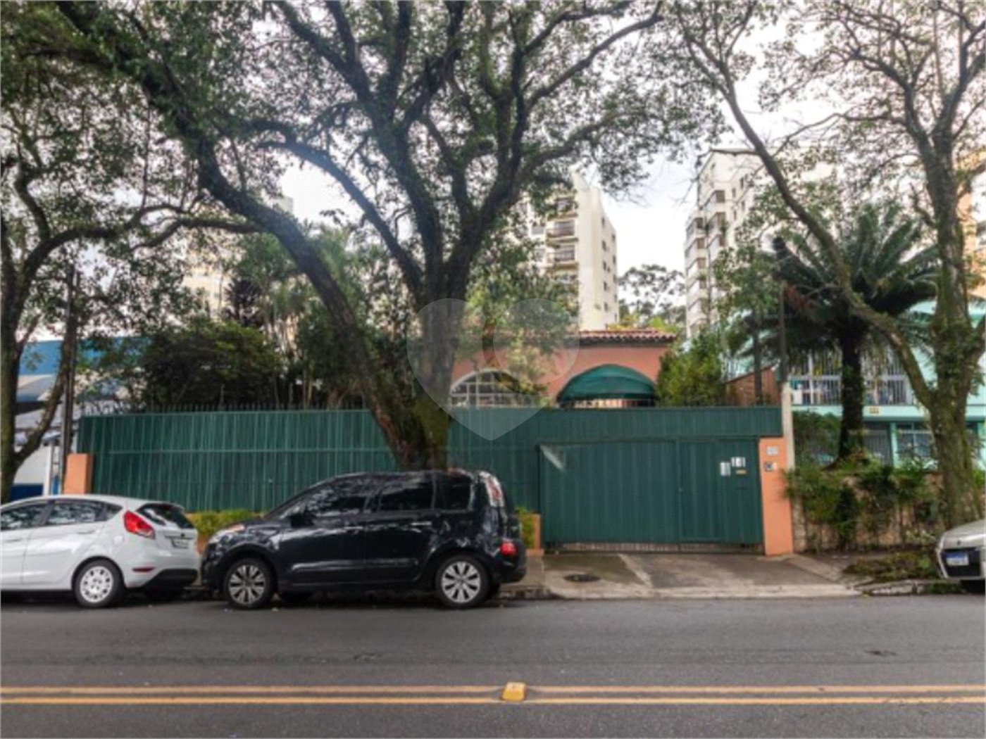 Casa à venda com 3 quartos, sendo 1 suíte, em Alto da Lapa, São Paulo, SP