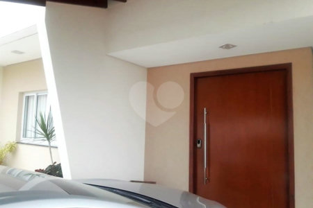 Casa à venda com 3 quartos, sendo 1 suíte,  no condomínio Golden Park Residence II, Sorocaba - SP