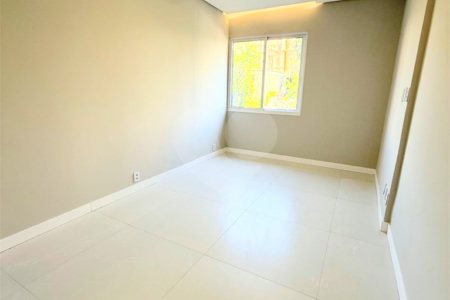 Apartamento à venda com 3 quartos, sendo 1 suíte, em Laranjeiras, Rio de Janeiro, RJ