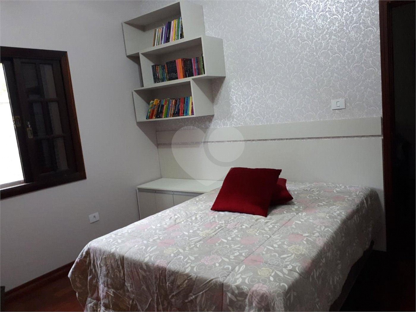 Casa à venda com 3 suítes no condomínio Haras São Luiz, Salto - SP