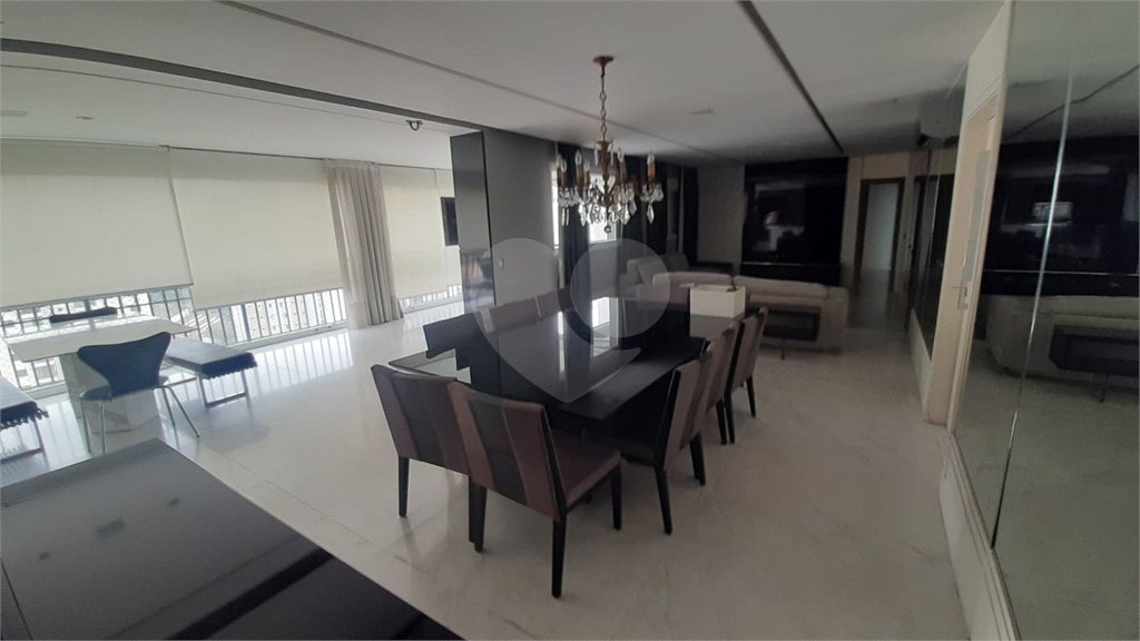 Apartamento à venda com 3 suítes em Santana, São Paulo, SP
