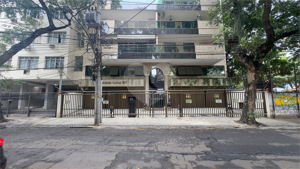 Cobertura à venda com 3 quartos, sendo 1 suíte,  em Tijuca, Rio de Janeiro, RJ