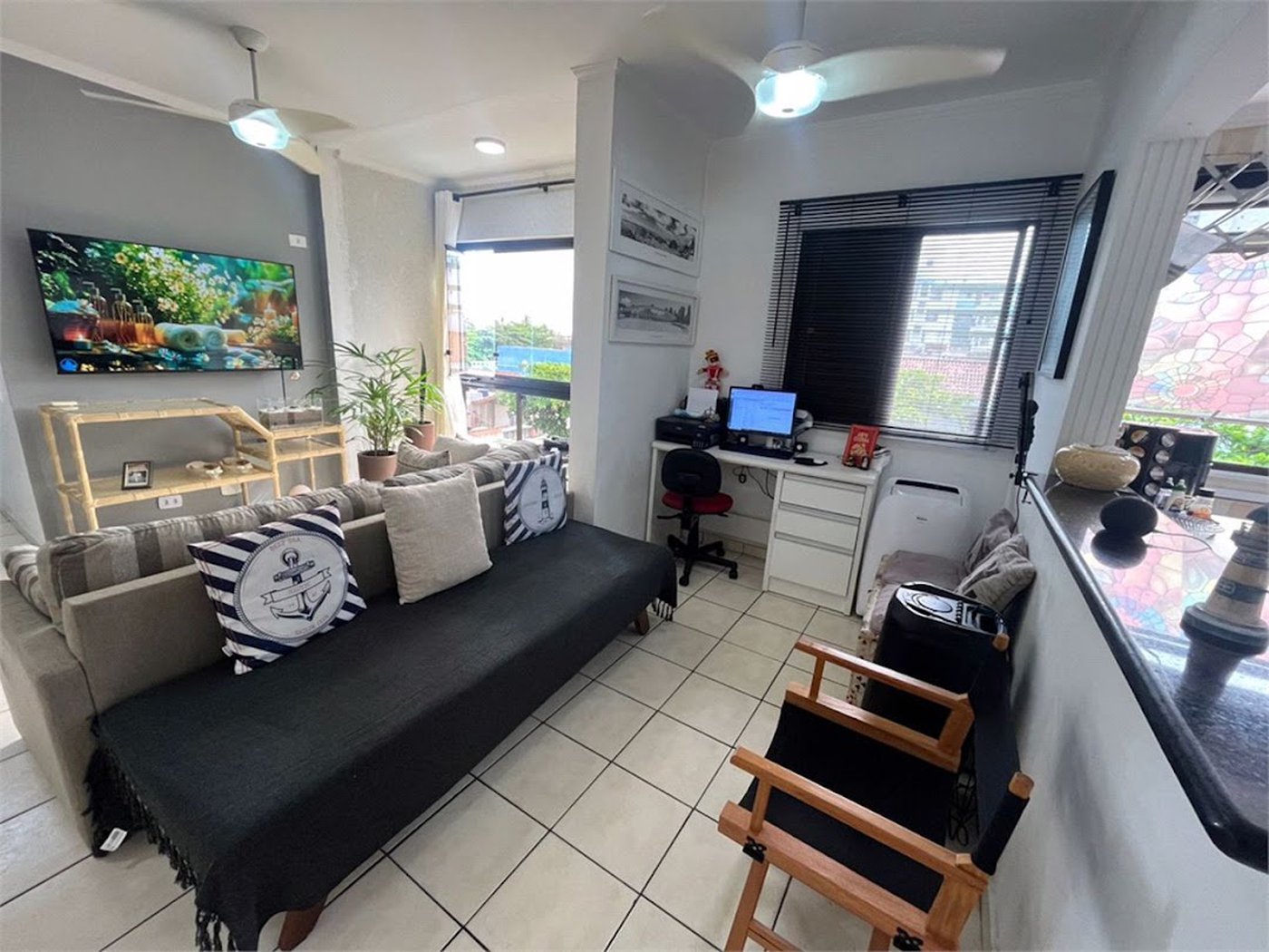 Apartamento com 2 dormitórios à venda, 64 m² por R$ 360.000,00 - Jardim Praiano - Guarujá/SP