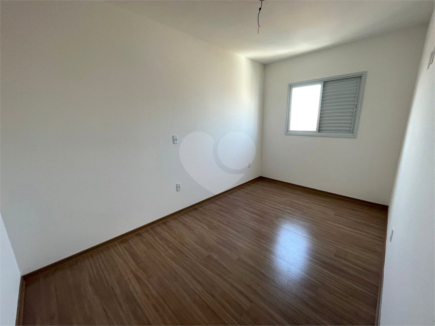 Apartamento à venda com 2 quartos, sendo 1 suíte,  em Parada Inglesa, São Paulo, SP