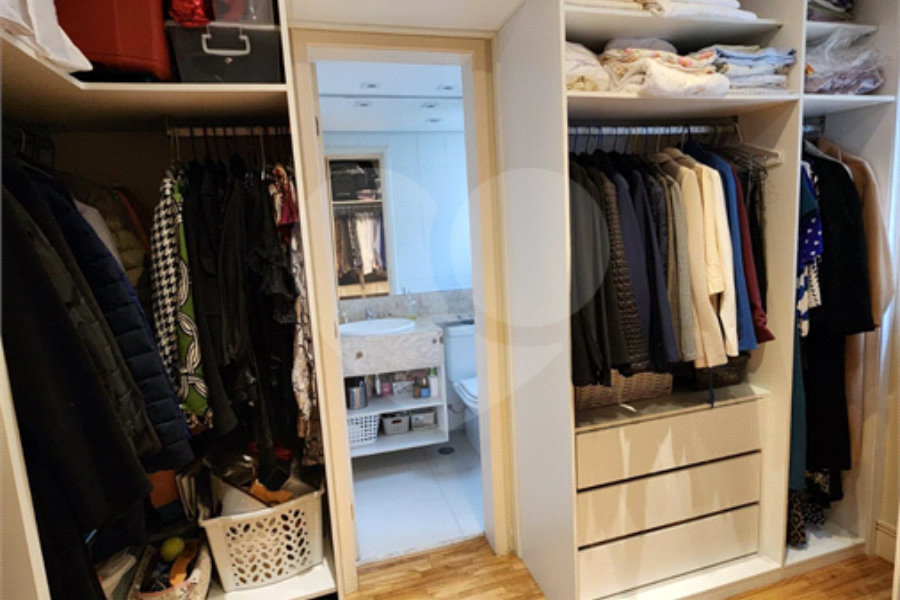 Apartamento à venda com 3 suítes em Morumbi, São Paulo, SP