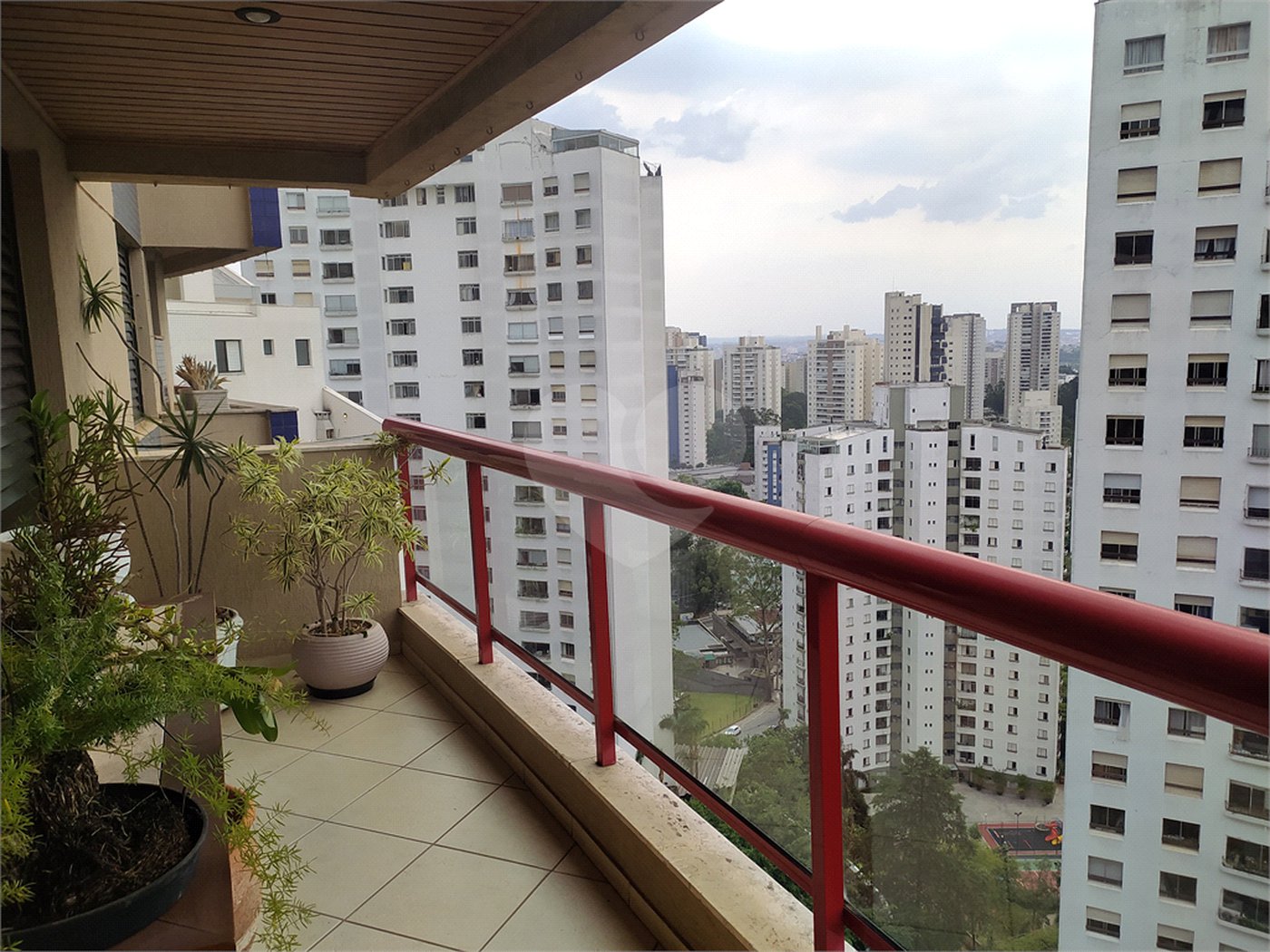 Apartamento à venda com 3 suítes em Morumbi, São Paulo, SP