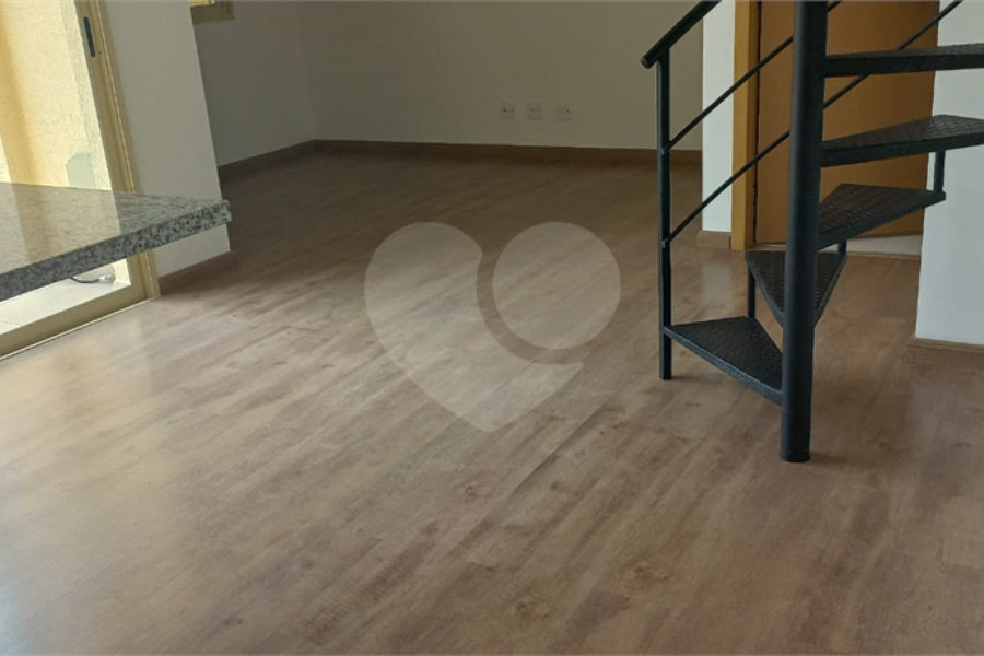 Cobertura à venda com 2 quartos, sendo 1 suíte, em Santana, São Paulo, SP
