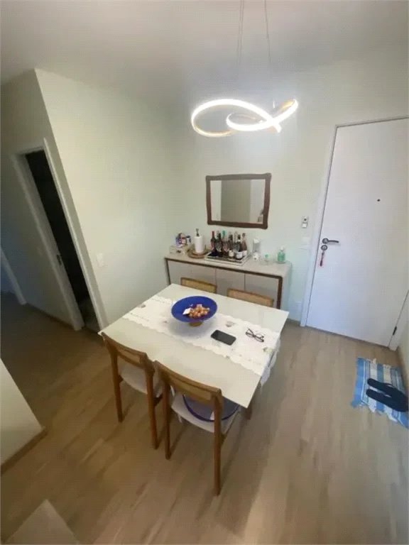 Apartamento à venda com 2 quartos, sendo 1 suíte, em Ferreira, São Paulo, SP