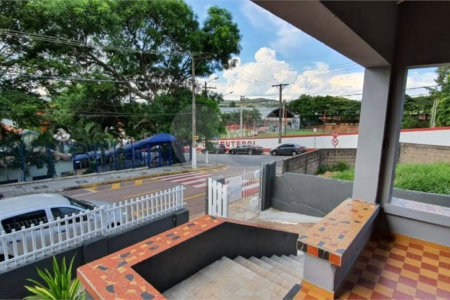 Casa à venda com 2 quartos no Centro, Vinhedo, SP