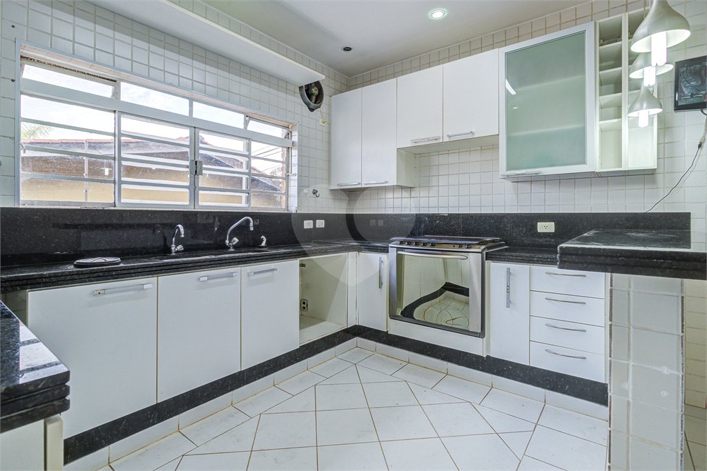 Casa Térrea à venda ou para alugar com 5 quartos, sendo 1 suíte, em Jardim Marajoara, São Paulo, SP