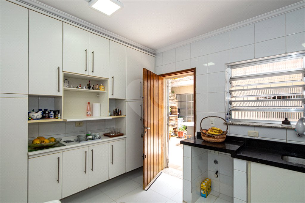 Casa à venda com 3 quartos, sendo 1 suíte, em Campo Belo, São Paulo, SP