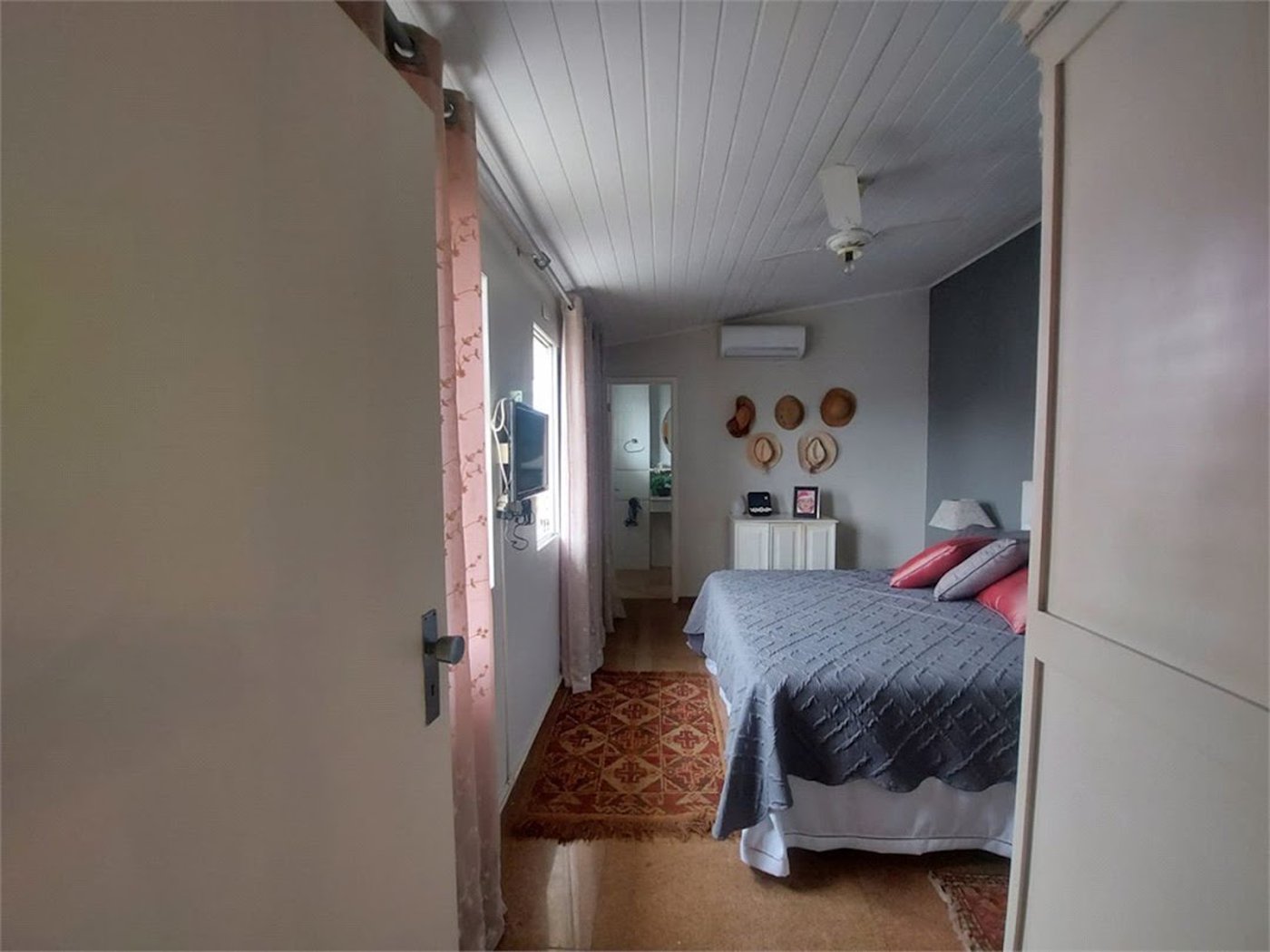 Apartamento Residencial à venda, Balneário Cidade Atlântica, Guarujá - AP1193.