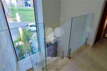 Casa à venda com 4 quartos, sendo 2 suítes, no condomínio Horto Florestal Villagio, Sorocaba - SP