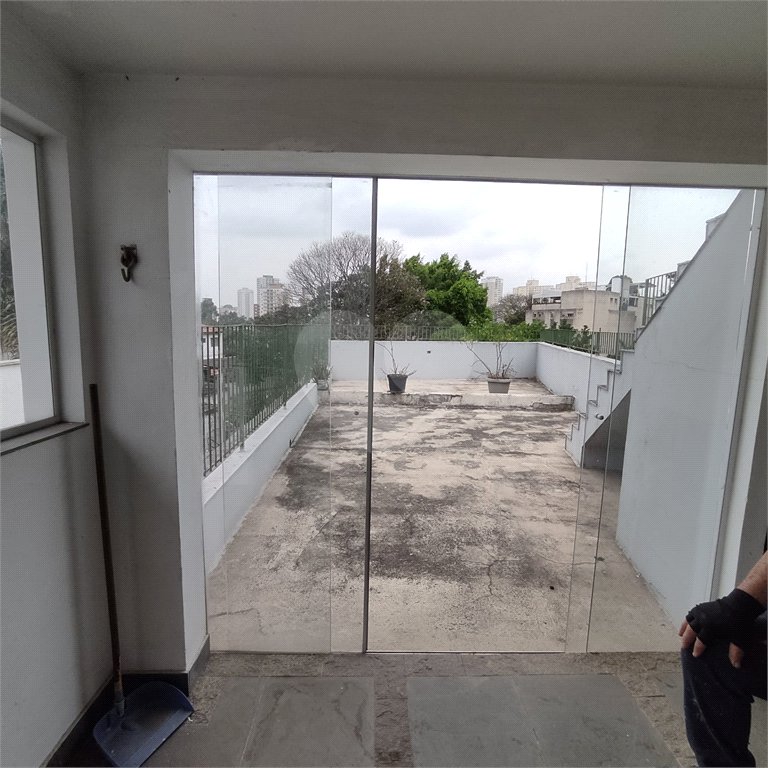 Sobrado à venda ou para alugar com 2 quartos, sendo 1 suíte, em Parada Inglesa, São Paulo, SP