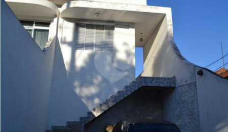Sobrado à venda com 2 quartos em Vila Nivi, São Paulo, SP