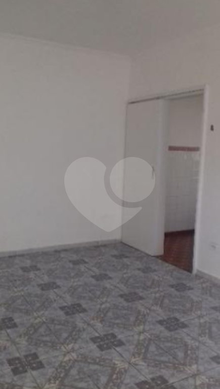 Casa à venda com 4 quartos, sendo 1 suíte, em Chora Menino, São Paulo, SP