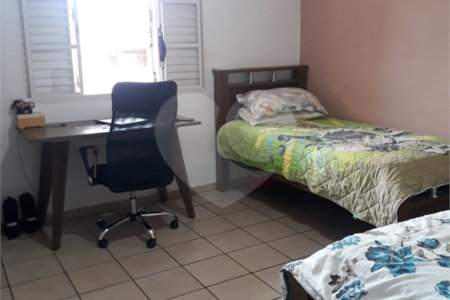 Casa à venda com 2 quartos no Centro, Bom Jesus dos Perdões, SP