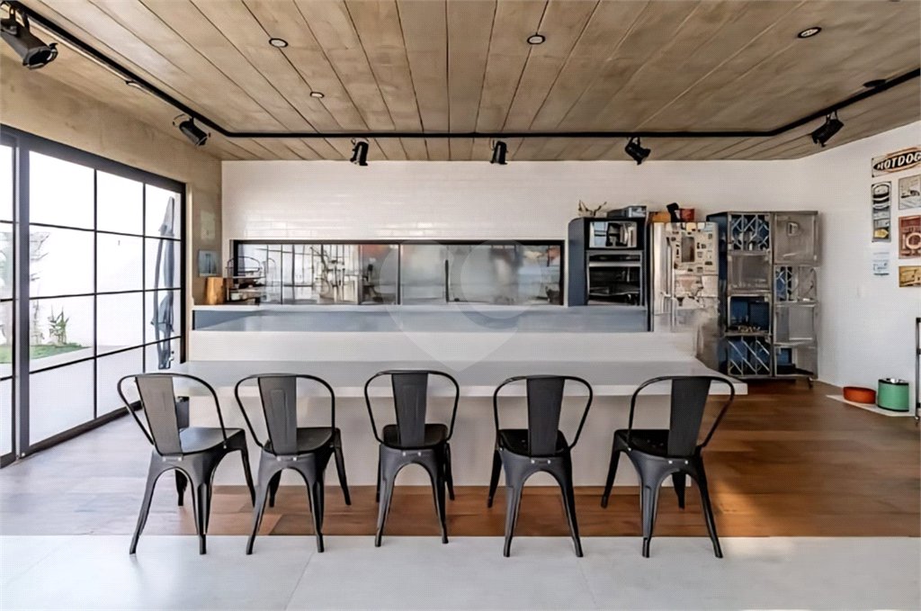 Casa à venda com 4 quartos, sendo 3 suítes, em Alto da Lapa, São Paulo, SP