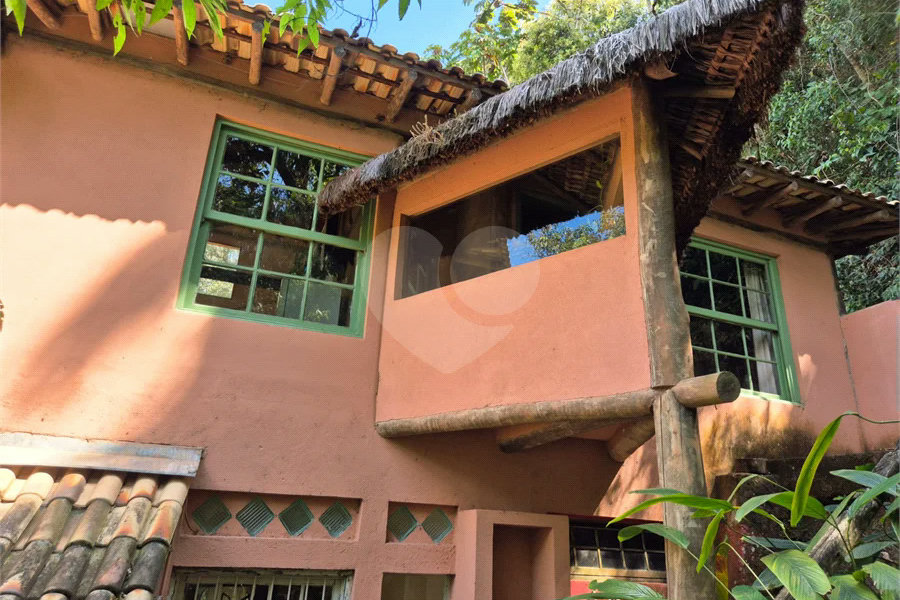 Casa à venda com 2 quartos, sendo 1 suíte, no condomínio Sausalito, Mairiporã - SP