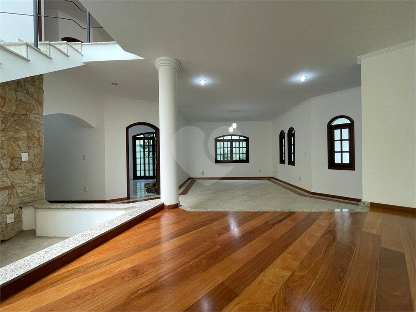 Casa à venda com 4 quartos, sendo 2 suítes,  em Jardim Pagliato, Sorocaba, SP