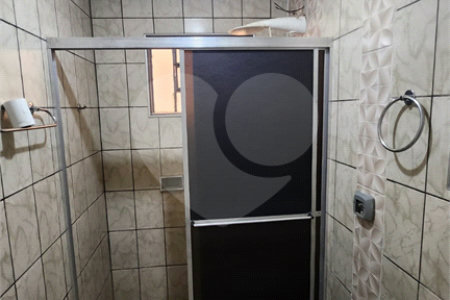 Casa à venda com 4 quartos, sendo 1 suíte, em Jardim Roberto Selmi Dei, Araraquara, SP