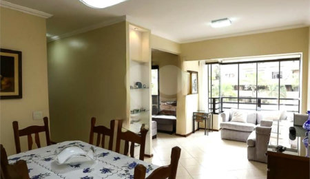 Apartamento à venda com 3 quartos, sendo 1 suíte,  em Vila Andrade, São Paulo, SP