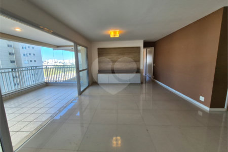 Apartamento à venda com 3 quartos, sendo 1 suíte,  em Jardim Olympia, São Paulo, SP