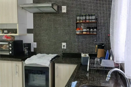 Sobrado à venda com 3 quartos, sendo 1 suíte, em Jardim Humaitá, São Paulo, SP