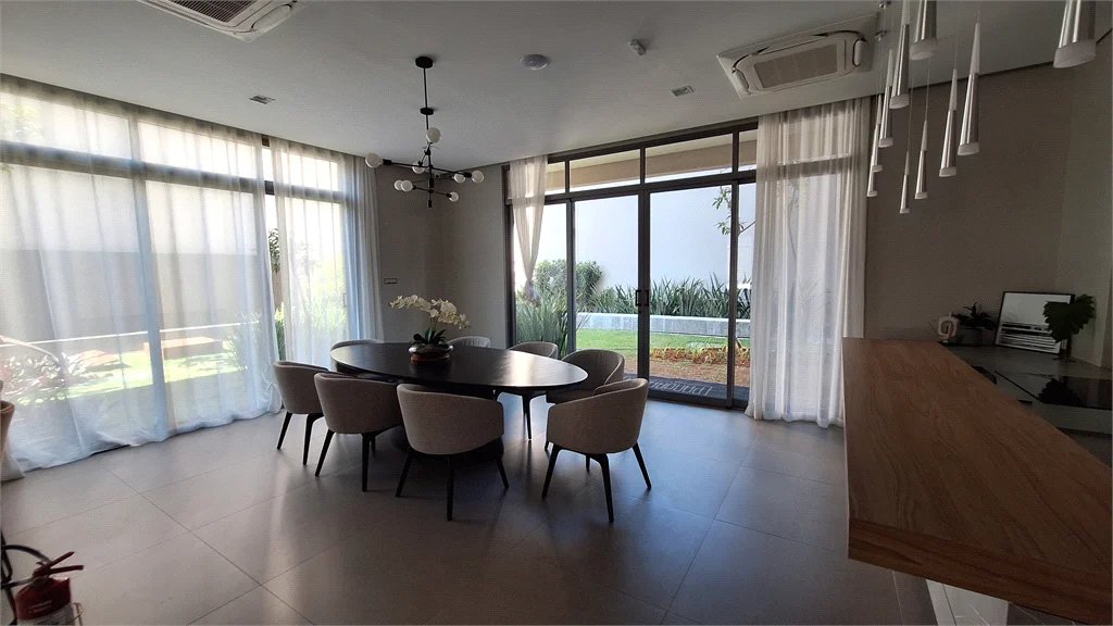 Apartamento à venda com 3 suítes em Vila Romana, São Paulo, SP