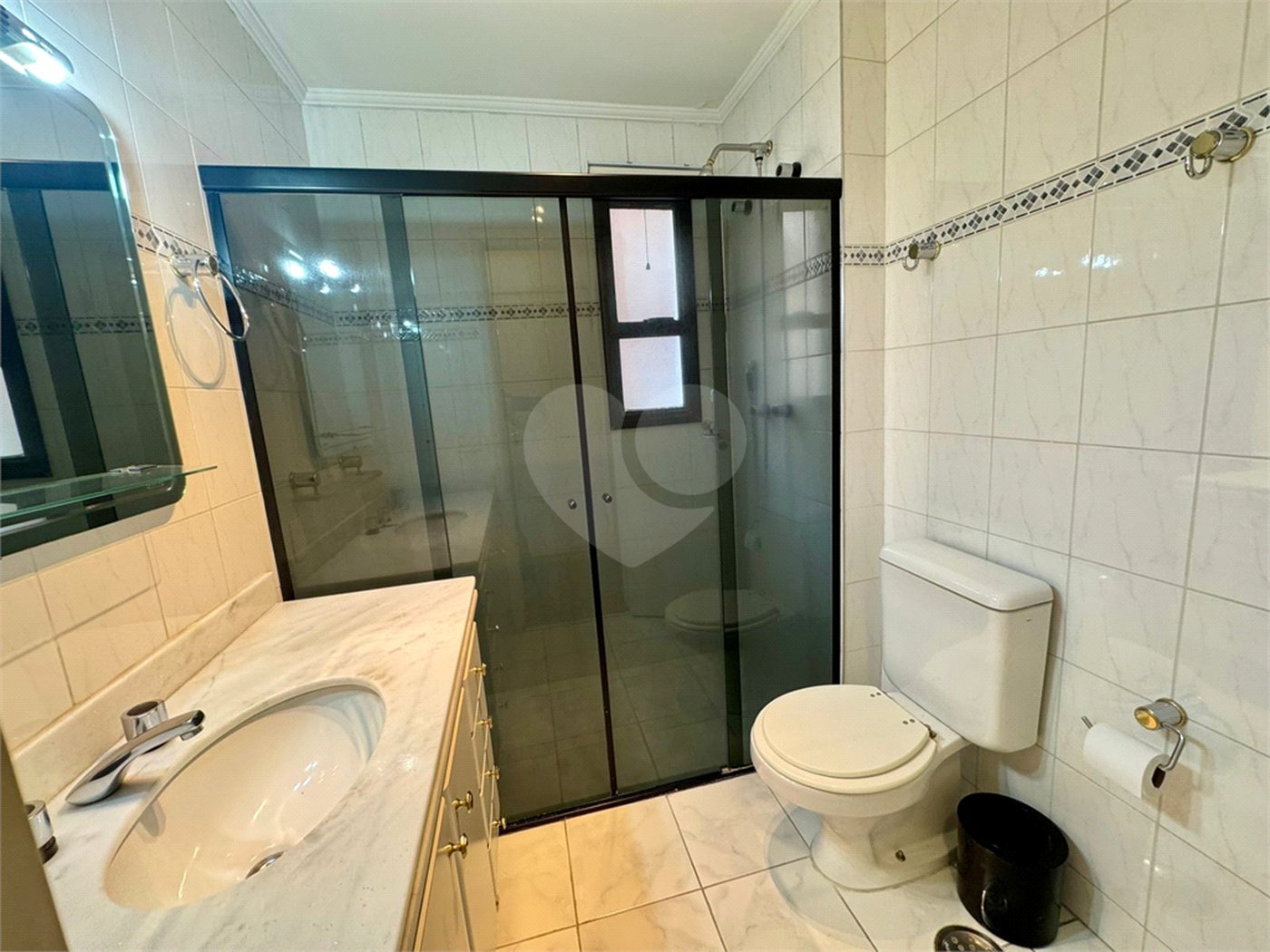 Apartamento à venda com 4 quartos, sendo 2 suítes,  em Pinheiros, São Paulo, SP