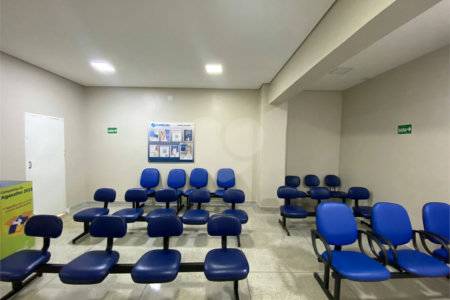 Salão para alugar em Vila Romanópolis, Ferraz de Vasconcelos, SP