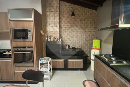 Casa à venda com 6 suítes em Pedro Juan Caballero, Amambay