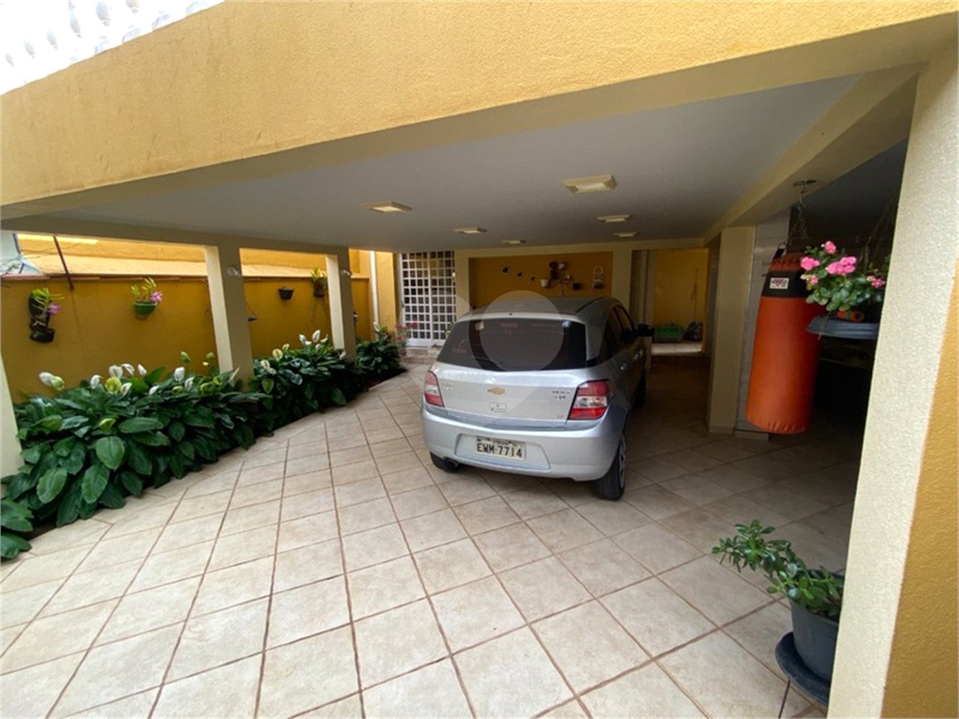 Casa à venda com 5 quartos, sendo 3 suítes, em Vila Almeida, Indaiatuba, SP