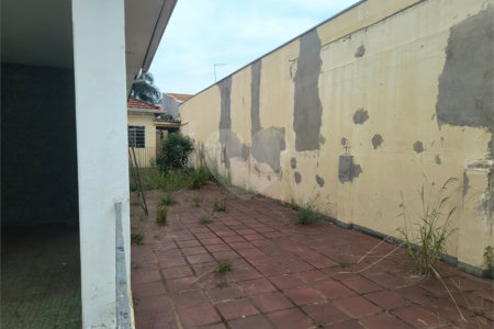 Casa à venda com 4 quartos, sendo 1 suíte, no Centro, Araraquara, SP