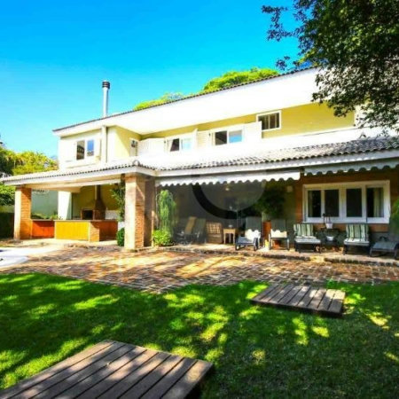 Casa à venda com 3 quartos, sendo 2 suítes,  em Vila Tramontano, São Paulo, SP