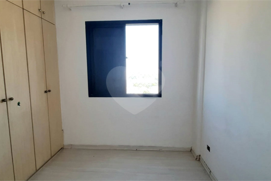 Apartamento à venda com 2 quartos em Vila Romero, São Paulo, SP