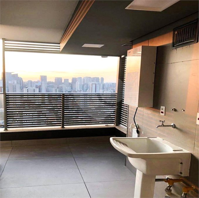 Apartamento à venda com 3 suítes em Brooklin, São Paulo, SP