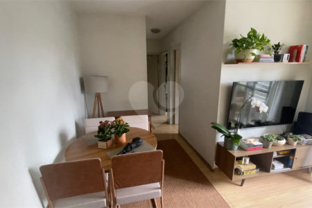 Apartamento à venda com 3 quartos em Jardim Monte Alegre, São Paulo, SP