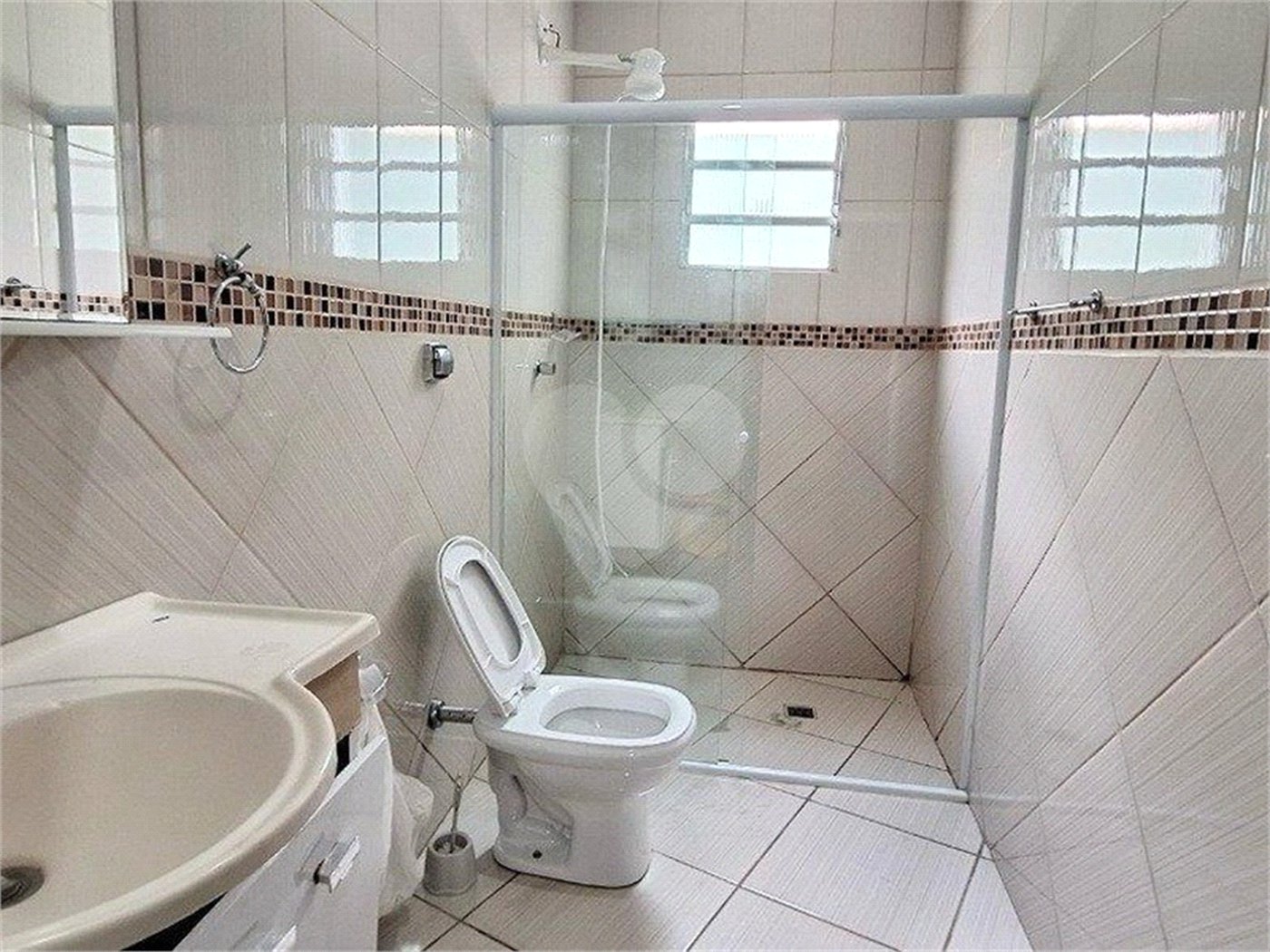 Casa à venda com 3 quartos, sendo 1 suíte, em Jardim dos Pássaros, Sorocaba, SP