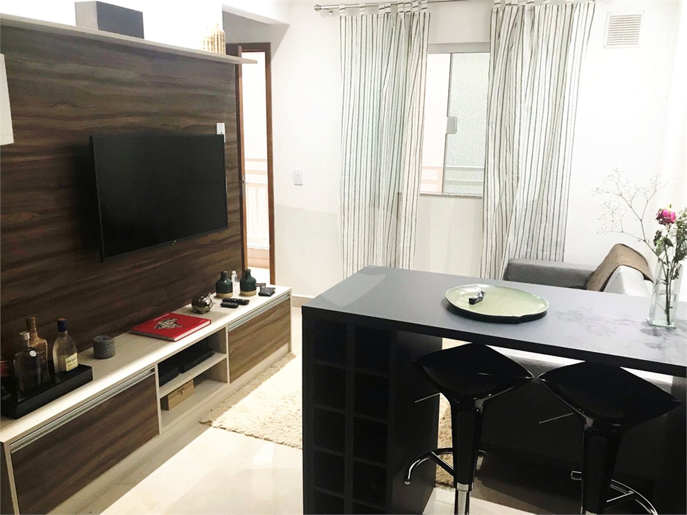 Casa à venda com 2 quartos no condomínio Guganis, São Paulo - SP