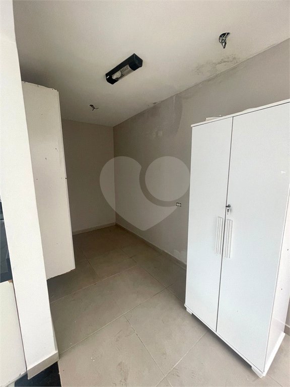 Sobrado à venda com 3 quartos, sendo 2 suítes,  em Vila Oliveira, Mogi das Cruzes, SP