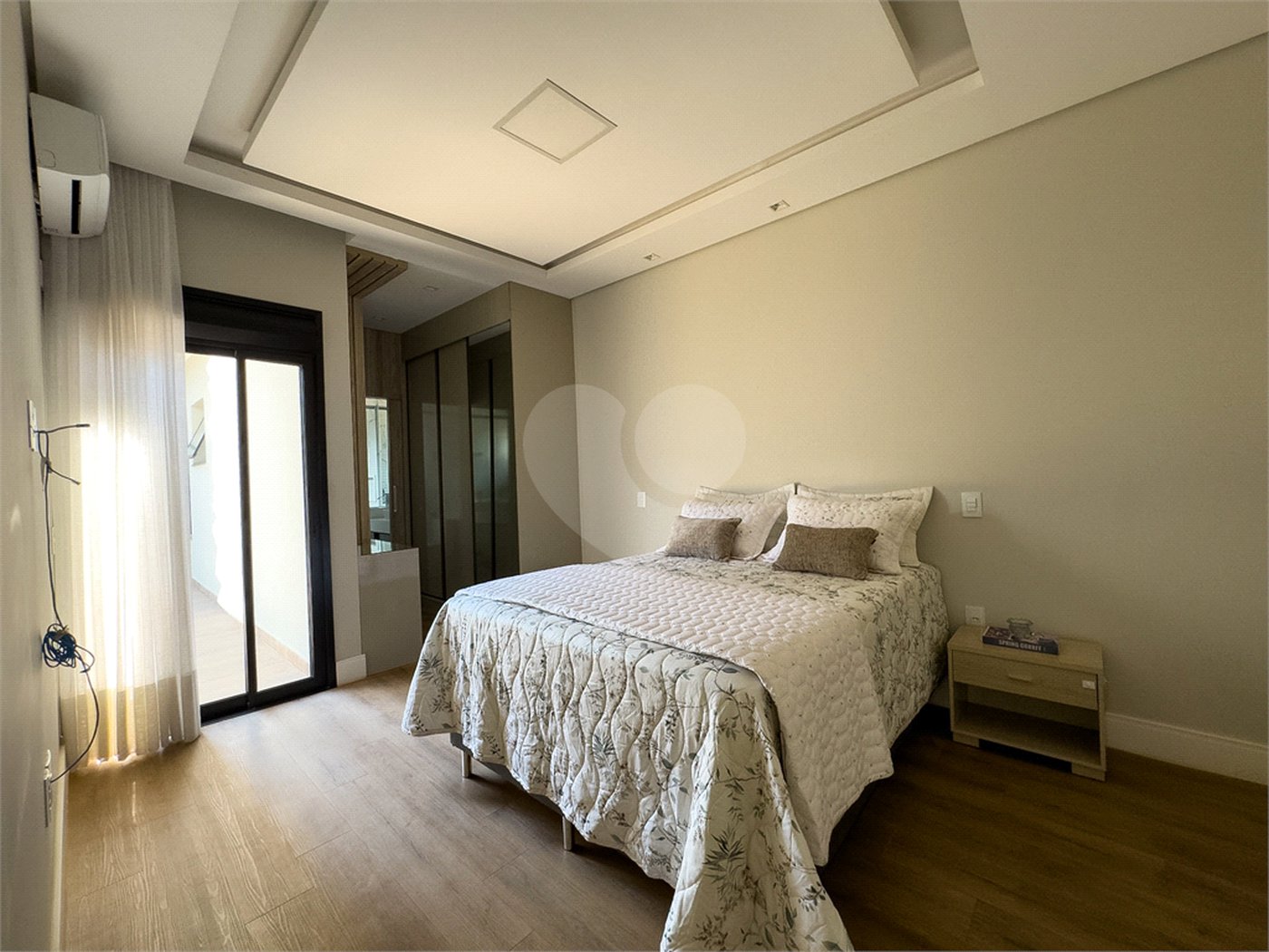 Casa à venda com 3 quartos, sendo 2 suítes, no condomínio Jardim Residencial Dona Maria José, Indaiatuba - SP