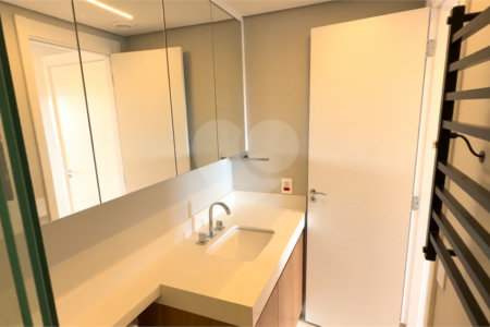 Apartamento à venda com 3 quartos, sendo 1 suíte,  em Parque Industrial Tomas Edson, São Paulo, SP