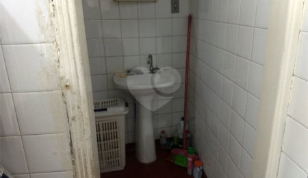 Casa à venda com 3 quartos em Vila Romero, São Paulo, SP