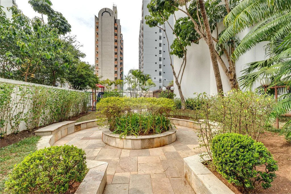 Apartamento à venda com 4 quartos, sendo 2 suítes, em Brooklin, São Paulo, SP