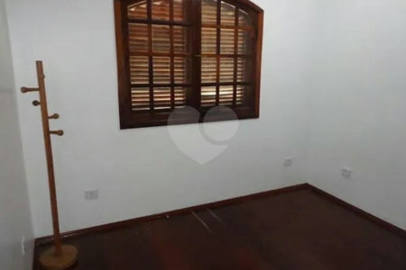 Casa à venda com 3 quartos, sendo 1 suíte,  em Vila Campesina, Osasco, SP