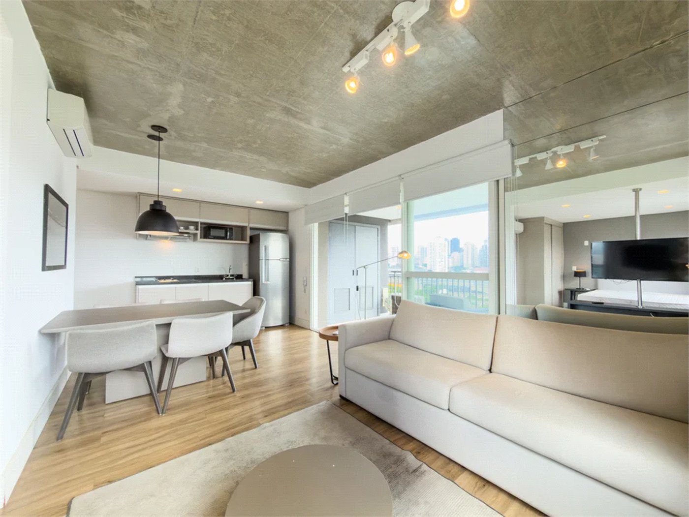 Apartamento à venda com 1 suíte em Cidade Monções, São Paulo, SP