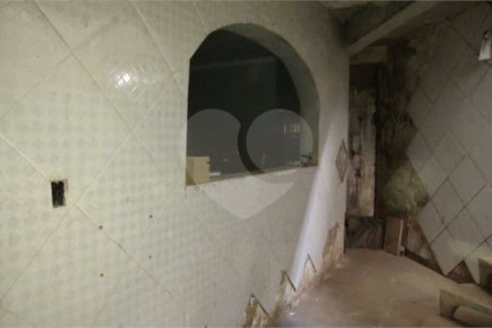 Sobrado à venda com 3 quartos, sendo 1 suíte, em Cidade Kemel, São Paulo, SP